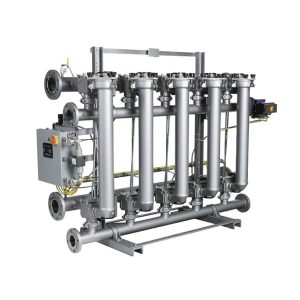Backwashing and self-cleaning filters